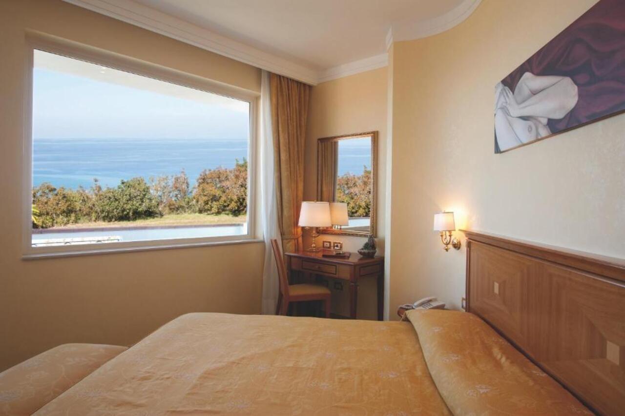 Hotel Tirreno Parghelia Phòng bức ảnh