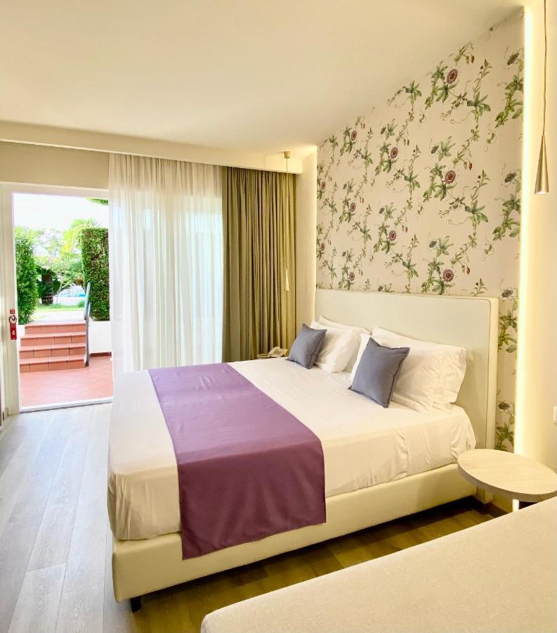 Hotel Tirreno Parghelia Ngoại thất bức ảnh