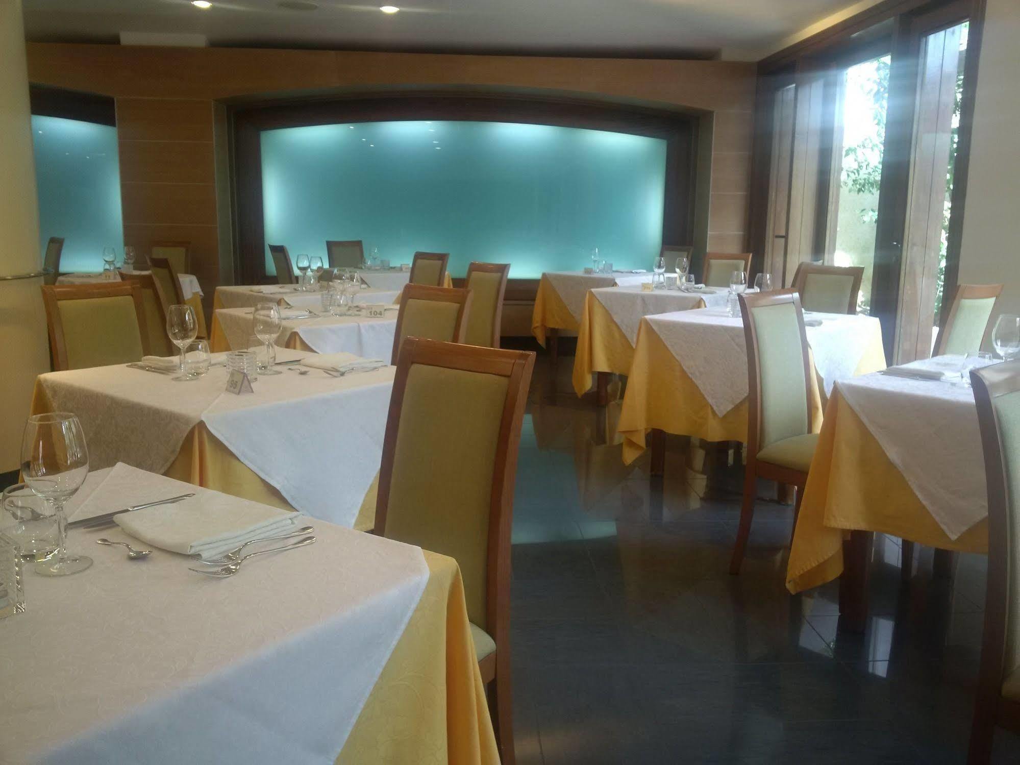 Hotel Tirreno Parghelia Ngoại thất bức ảnh