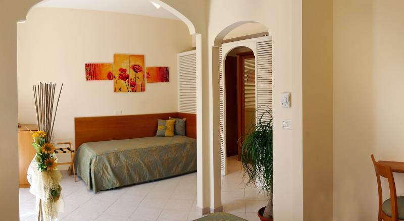 Hotel Tirreno Parghelia Ngoại thất bức ảnh